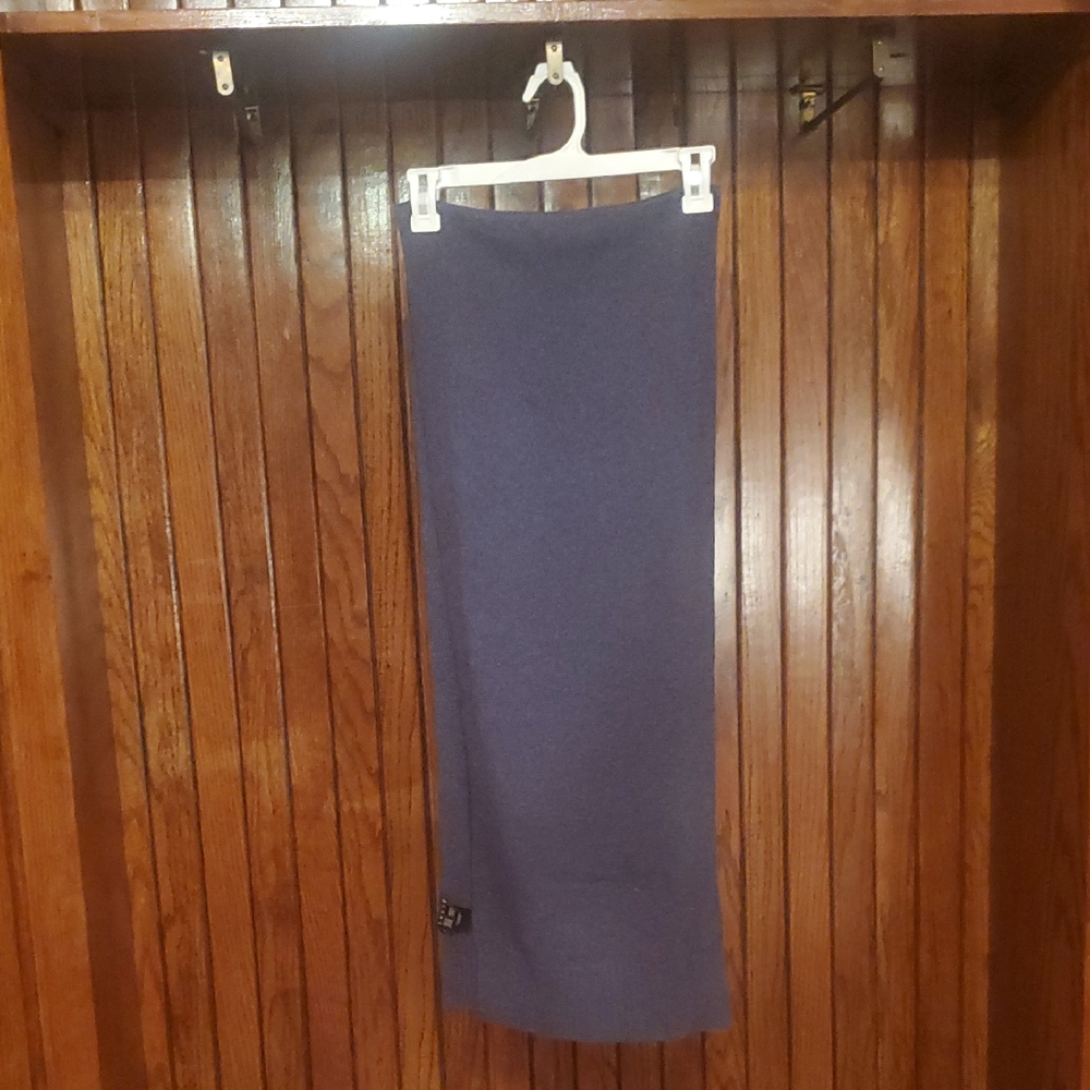 THEORY Elegant Blue Scarf 100% CASHMERE